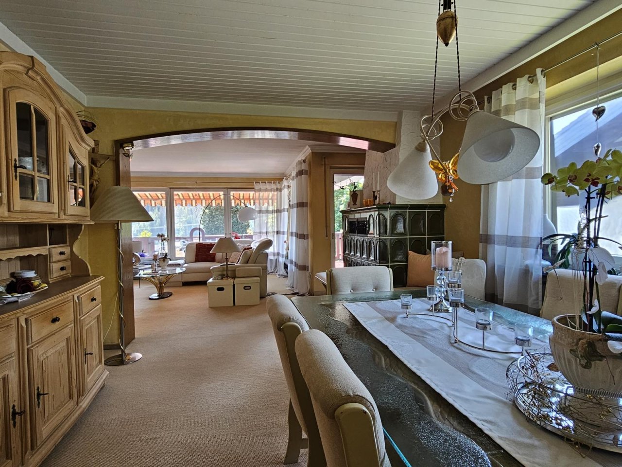 VERKAUFT - Wohnen wie im Urlaub! Eindrucksvolles Anwesen mit Blick und 2 Balkone, Nähe Kronach!