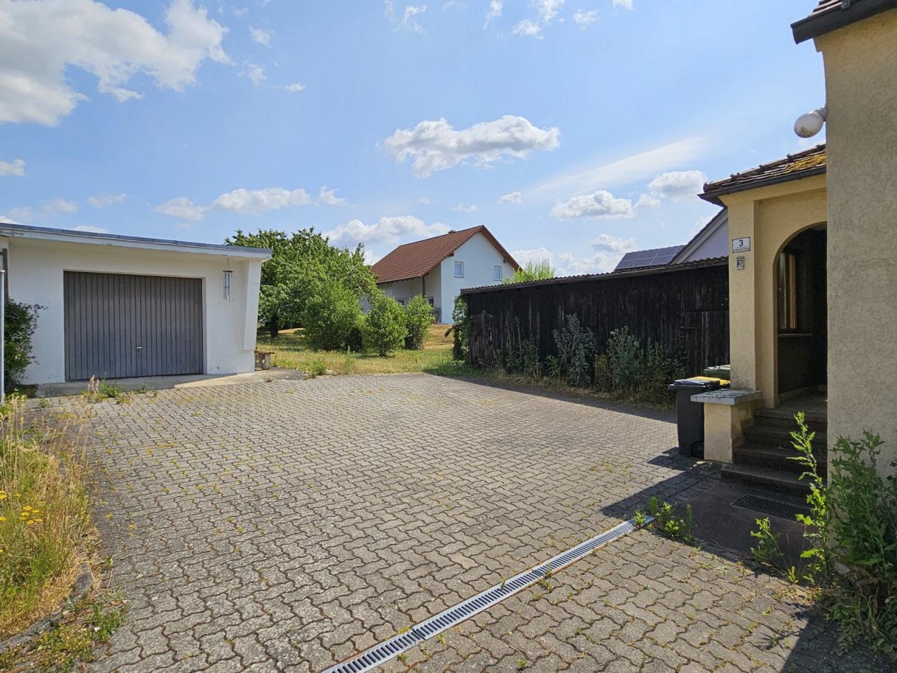 VERKAUFT-Charmantes Einfamilienhaus mit großem Grundstück!