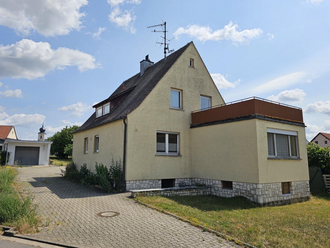 VERKAUFT-Charmantes Einfamilienhaus mit großem Grundstück!