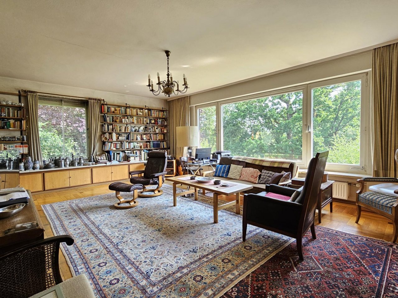 VERKAUFT - Wohnen mit Herz in nostalgischer Arzt-Villa in Edellage von Coburg!