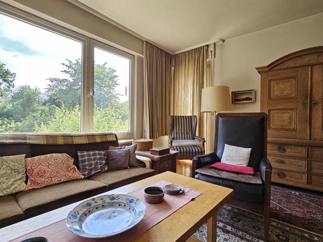 VERKAUFT - Wohnen mit Herz in nostalgischer Arzt-Villa in Edellage von Coburg!