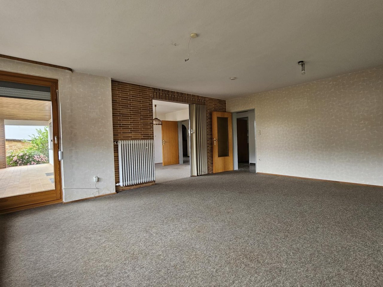 VERKAUFT - Endlich ein Bungalow! Vielgesucht, selten angeboten! In ruhiger Lage von Rödental!