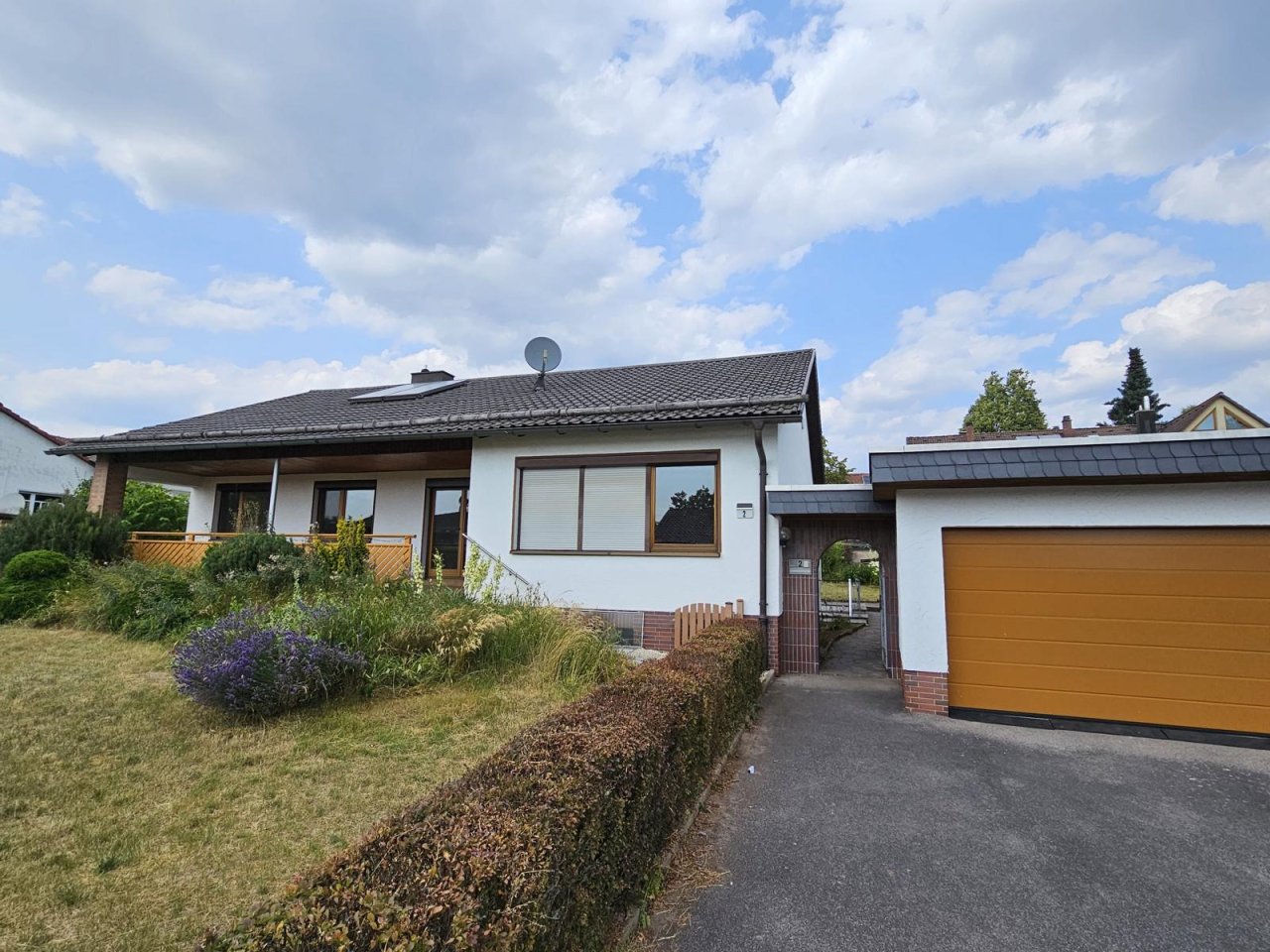 VERKAUFT - Endlich ein Bungalow! Vielgesucht, selten angeboten! In ruhiger Lage von Rödental!