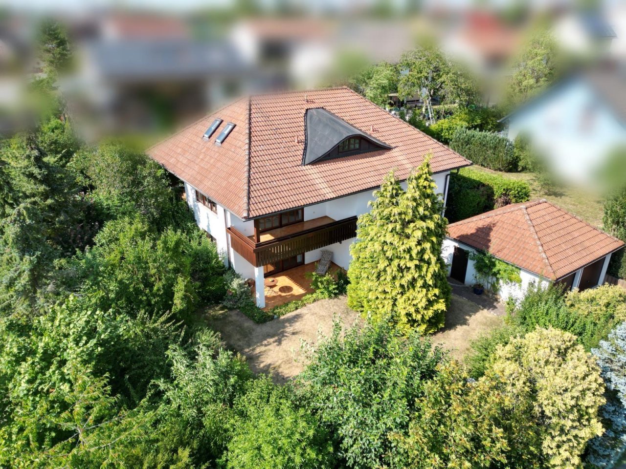 VERKAUFT - Keine Käuferprovision - Gehobenes Anwesen mit individueller Klasse!