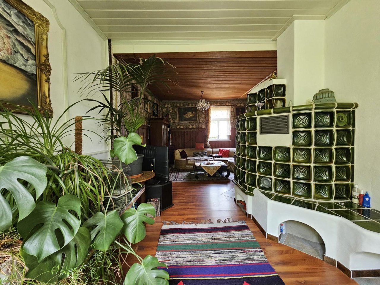 VERKAUFT - Wohnen im Park! Auf 2.086 m² Grund mit altem Baumbestand an idyllischem Bachlauf!