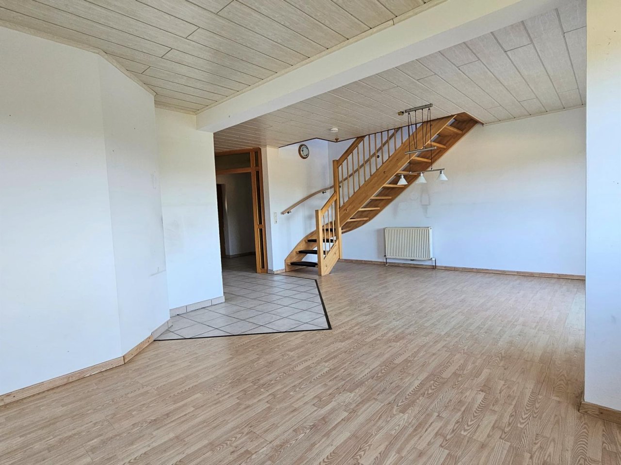 VERKAUFT - Ihr Gefühl vom Eigenheim – tolle Wohnung mit eigenem Garten!