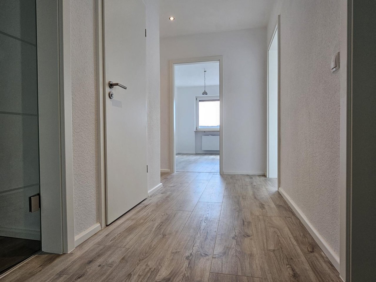 VERKAUFT-Sofort beziehbares Wohnglück - Erstbezug nach Kernsanierung!