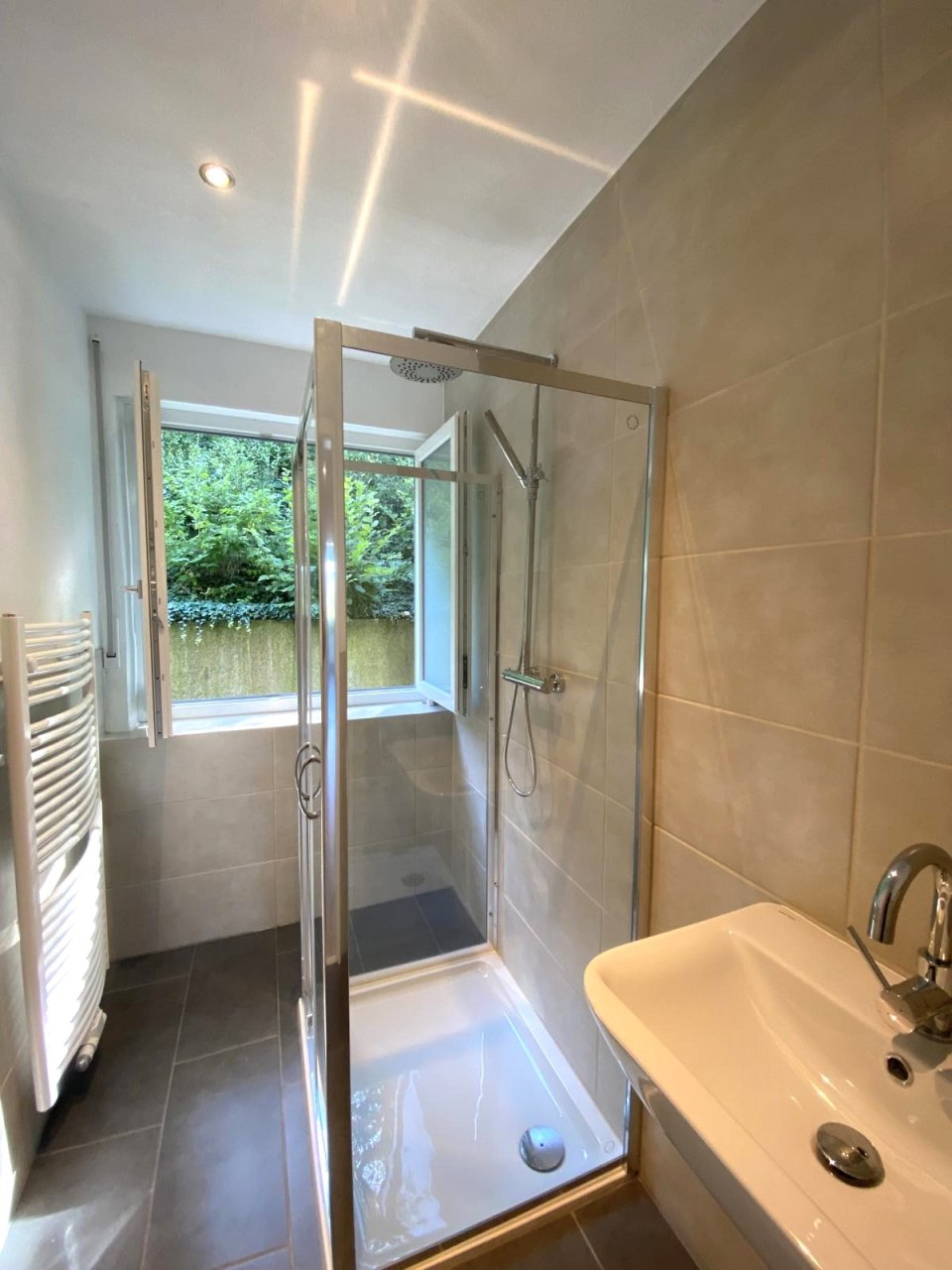 VERKAUFT-Sofort beziehbares Wohnglück - Erstbezug nach Kernsanierung!