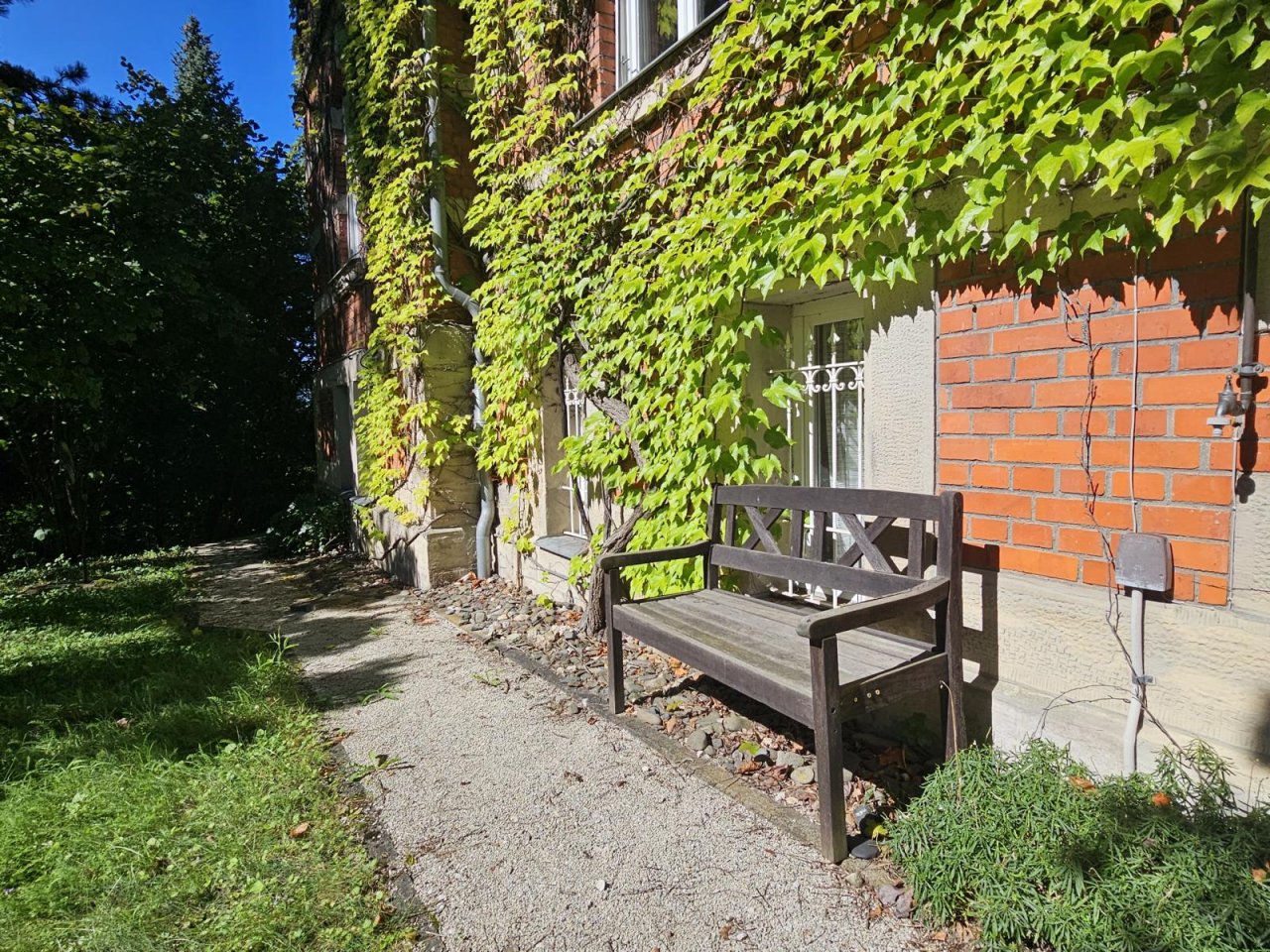 VERKAUFT - Eine Augenweide! Stilvolle Villa am Festungsberg, nur wenige Schritte in die Stadt!