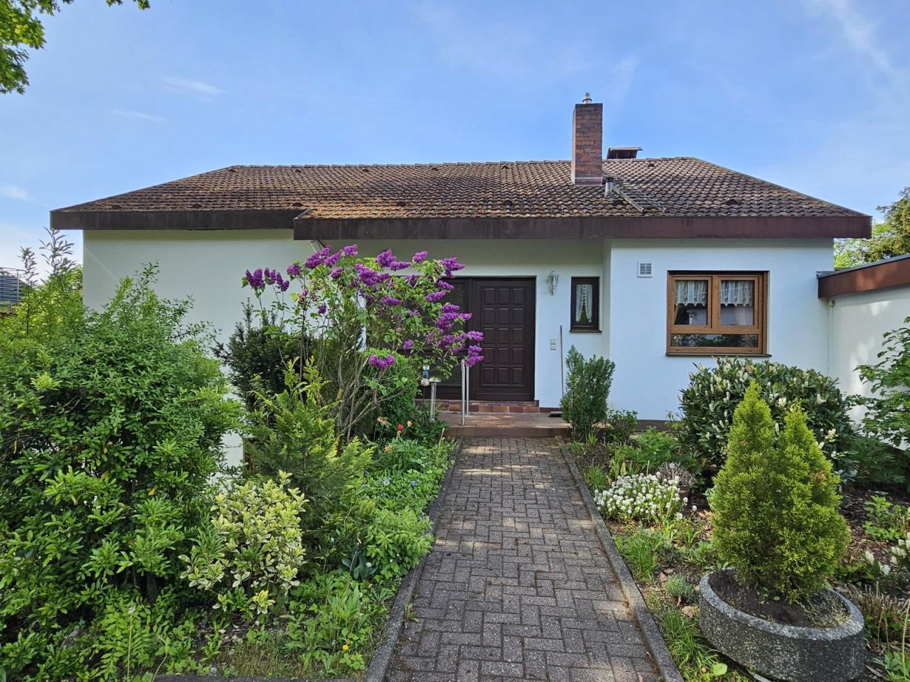 VERKAUFT-TOP Lage - Ihr neues Eigenheim mit großem Potential!