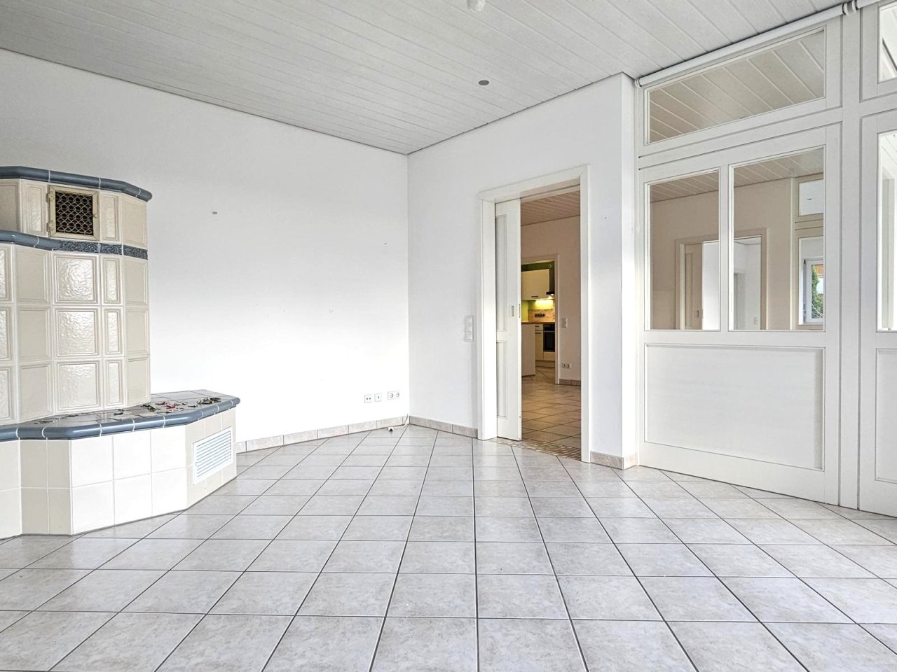 VERKAUFT - Bungalow mit ultimativer Fernsicht in Bestlage von Rödental und 290 m² Wohnfläche!