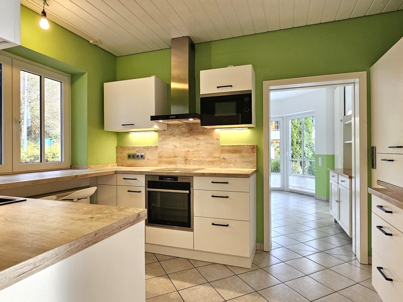 VERKAUFT - Bungalow mit ultimativer Fernsicht in Bestlage von Rödental und 290 m² Wohnfläche!