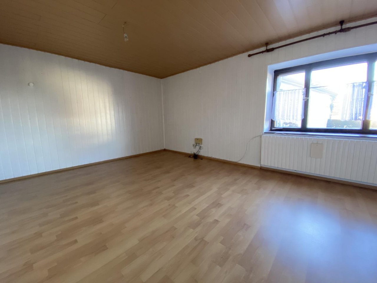 VERKAUFT - Großzügiges Wohnhaus mit viel Potenzial! 