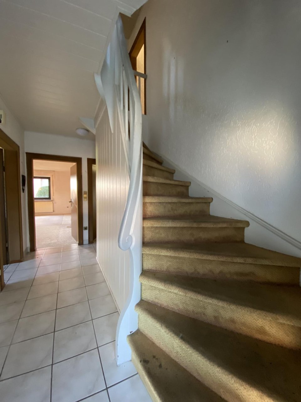 VERKAUFT - Großzügiges Wohnhaus mit viel Potenzial! 