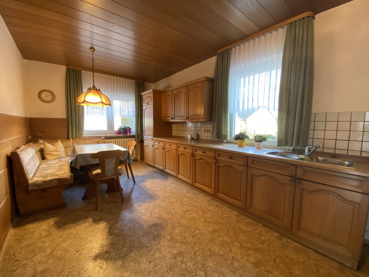 VERKAUFT-Familienfreundliches Einfamilienhaus mit großem Garten!