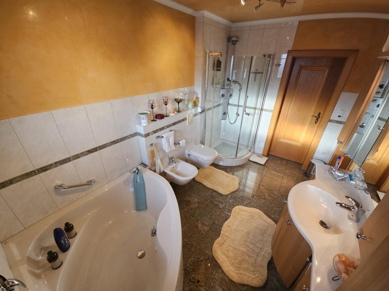 VERKAUFT - EINE SELTENE RARITÄT - Top-gepflegter Bungalow in sehr begehrter Wohnlage!