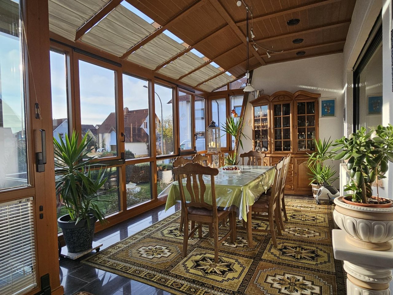 VERKAUFT - EINE SELTENE RARITÄT - Top-gepflegter Bungalow in sehr begehrter Wohnlage!