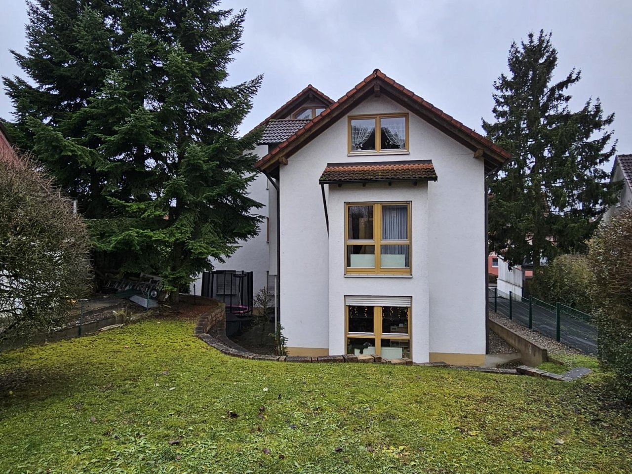 VERKAUFT-Großzügig und modern Wohnen in TOP-Lage!