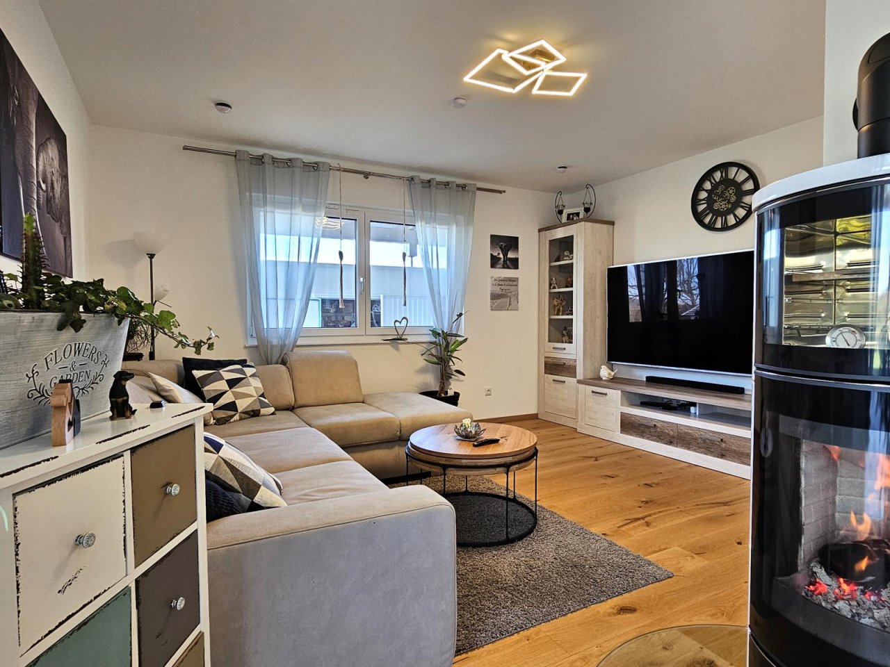 VERKAUFT - Ihr hochwertig & individueller Neubau steht bereit für Sie!