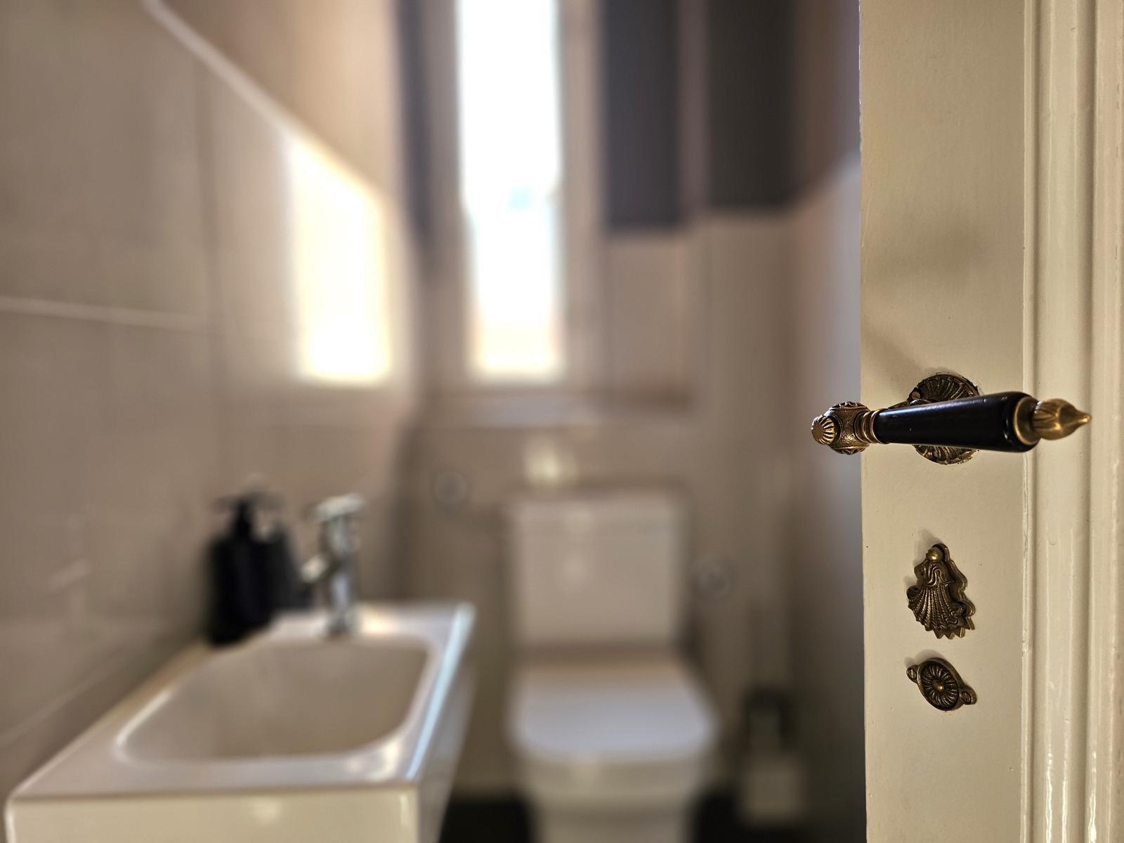 VERKAUFT - Stilvolle Eigentumswohnung in Einzeldenkmal, nur wenige Schritte in die Innenstadt!