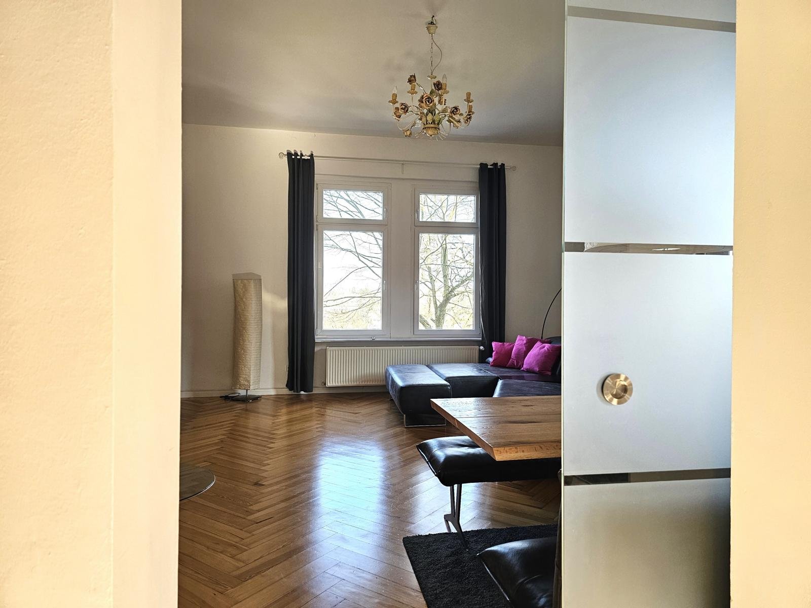 VERKAUFT - Stilvolle Eigentumswohnung in Einzeldenkmal, nur wenige Schritte in die Innenstadt!