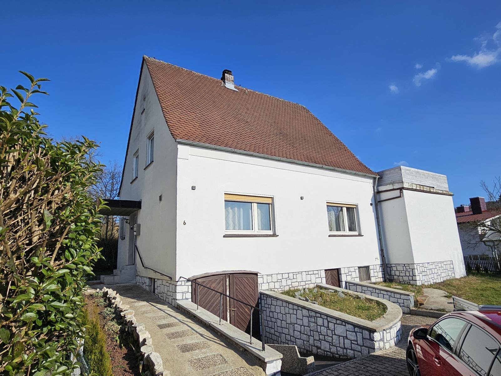 VERKAUFT-Angenehmes Wohnen in modernisiertem Einfamilienhaus!