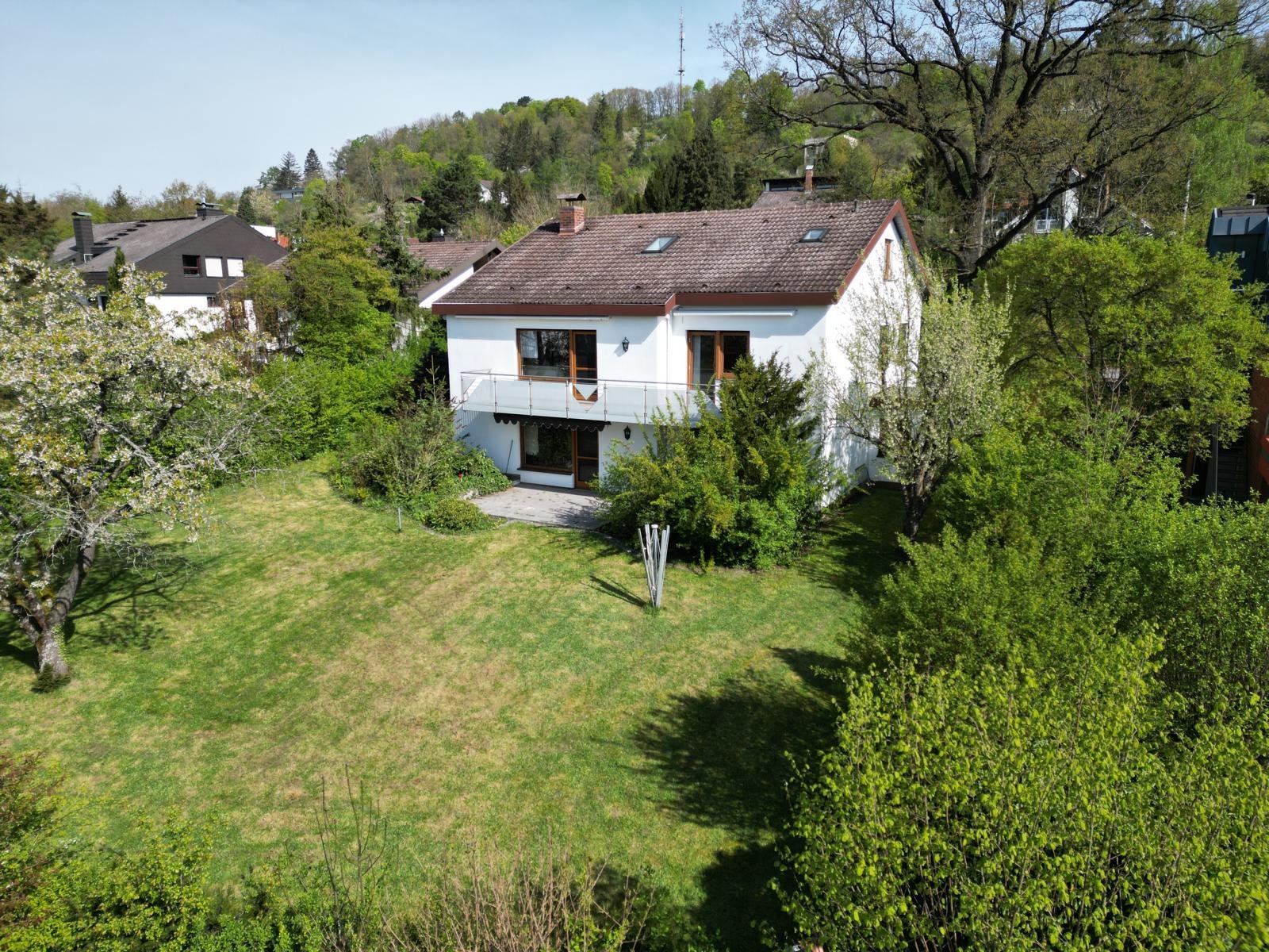 VERKAUFT-TOP Lage - Ihr neues Eigenheim mit großem Potential!