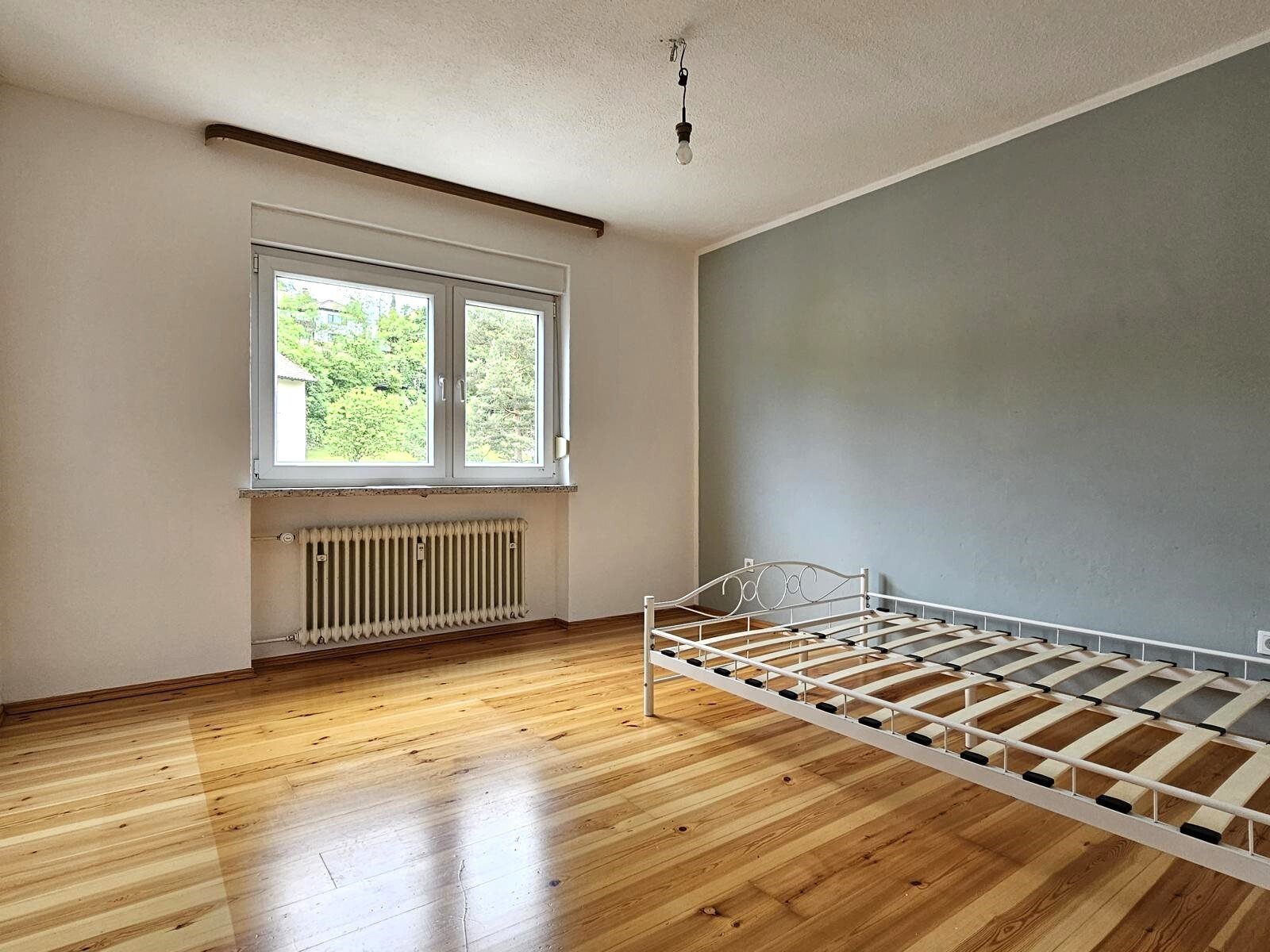 VERKAUFT - Gepflegte 2 Zi.-Eigentumswohnung mit Balkon u. Garage in ruhiger Lage von Coburg-Süd!