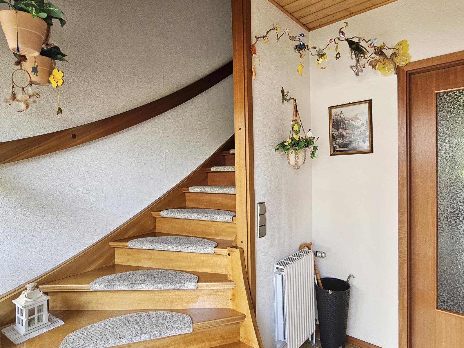 VERKAUFT - Toller Bungalow mit großzügiger Individualität und herrlichem Garten!