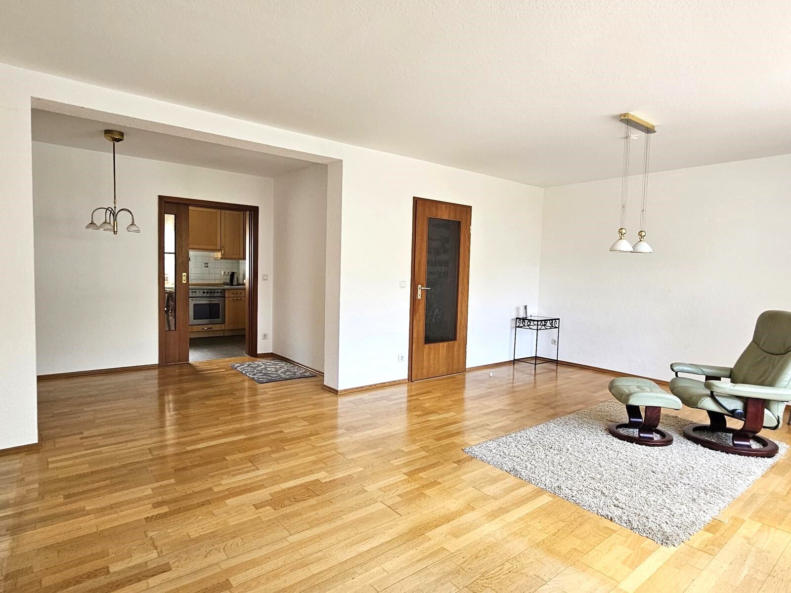 VERKAUFT-Einziehen und wohlfühlen - modernes Reihenhaus in bevorzugter Stadtlage!