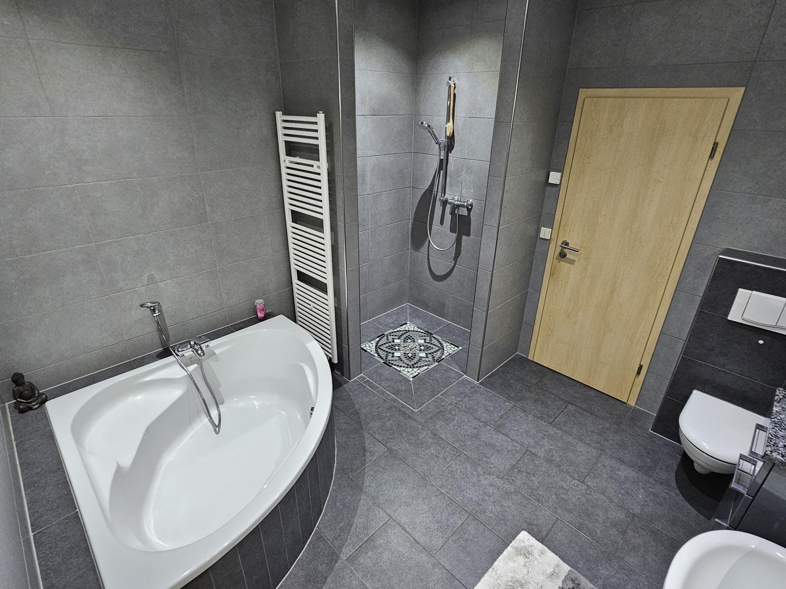 VERKAUFT - TOP-Bungalow, Bj. 2007, im beliebten Coburg, Beiersdorf, Energieeffizienzkl.: A