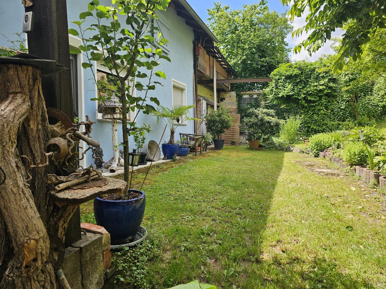 VERKAUFT - Ein Kleinod - Wohnen mit Herz! Einfamilienhaus in Coburg mit sichtgeschütztem Garten!