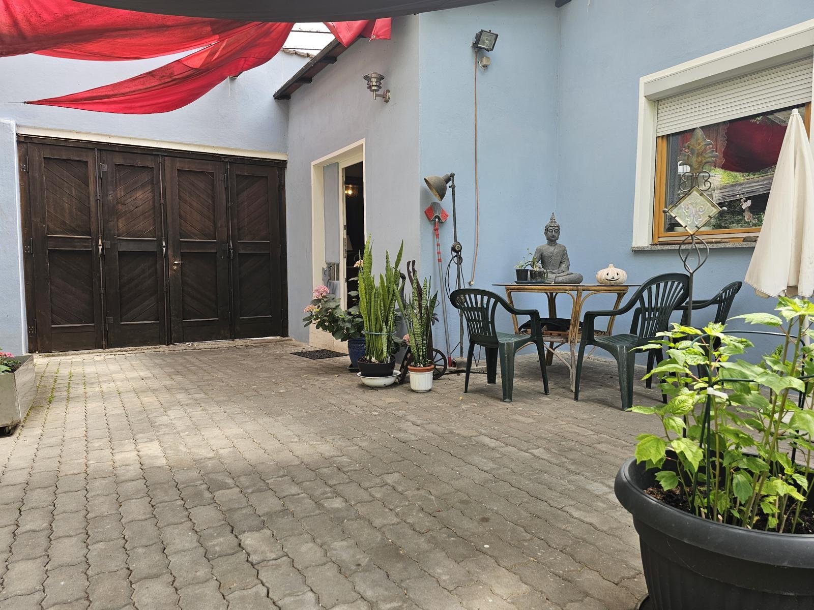 VERKAUFT - Ein Kleinod - Wohnen mit Herz! Einfamilienhaus in Coburg mit sichtgeschütztem Garten!