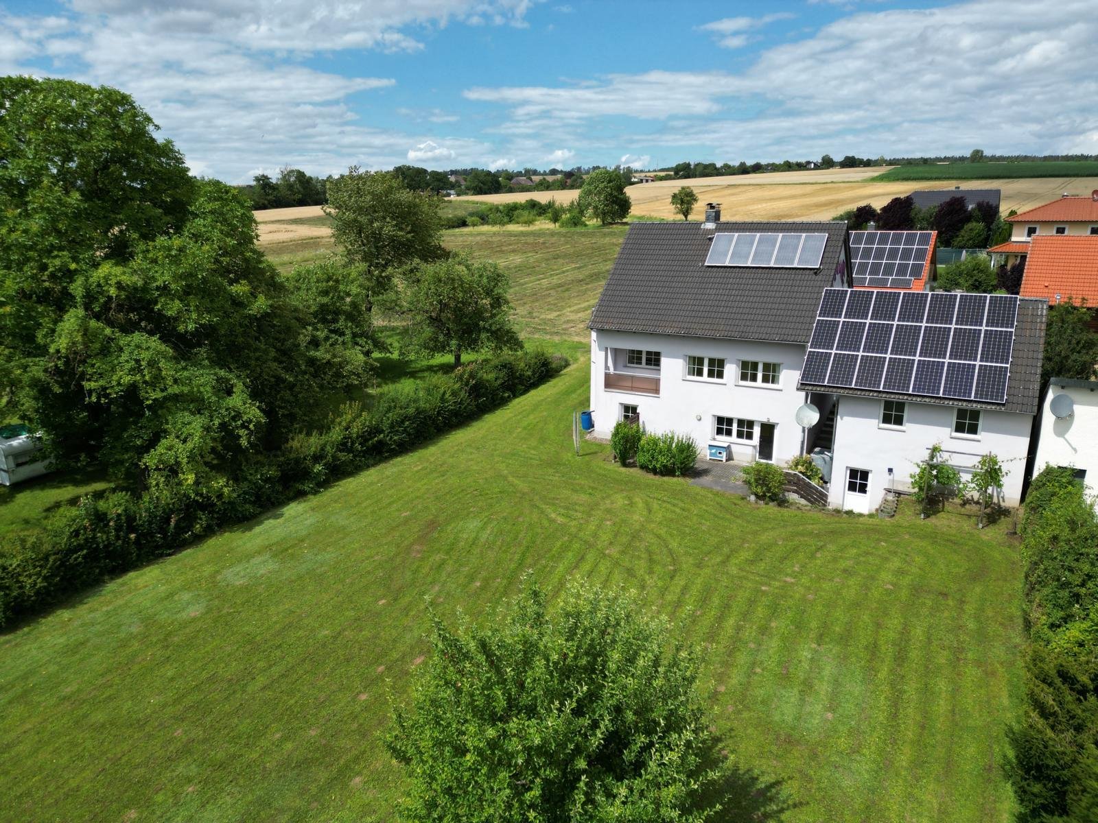 VERKAUFT-Genießen Sie die Freiheit in vollen Zügen - attraktives EFH im Grünen!