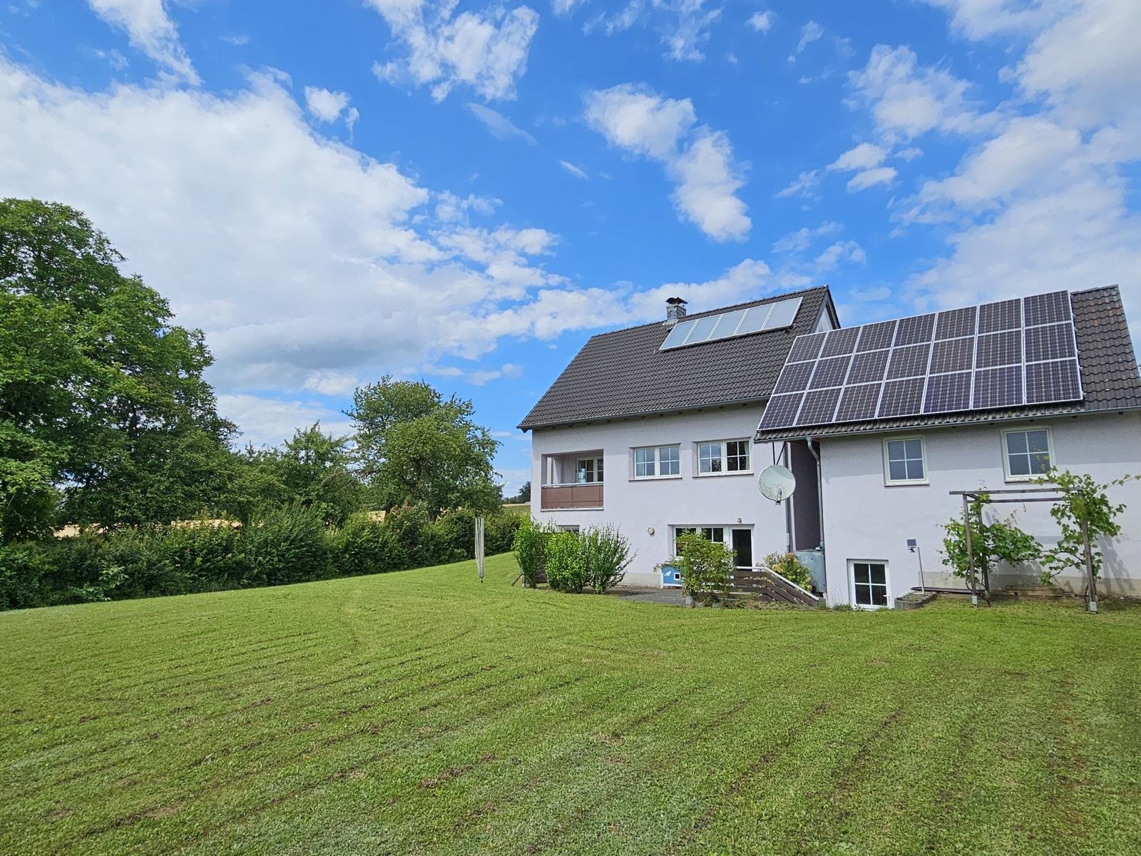 VERKAUFT-Genießen Sie die Freiheit in vollen Zügen - attraktives EFH im Grünen!