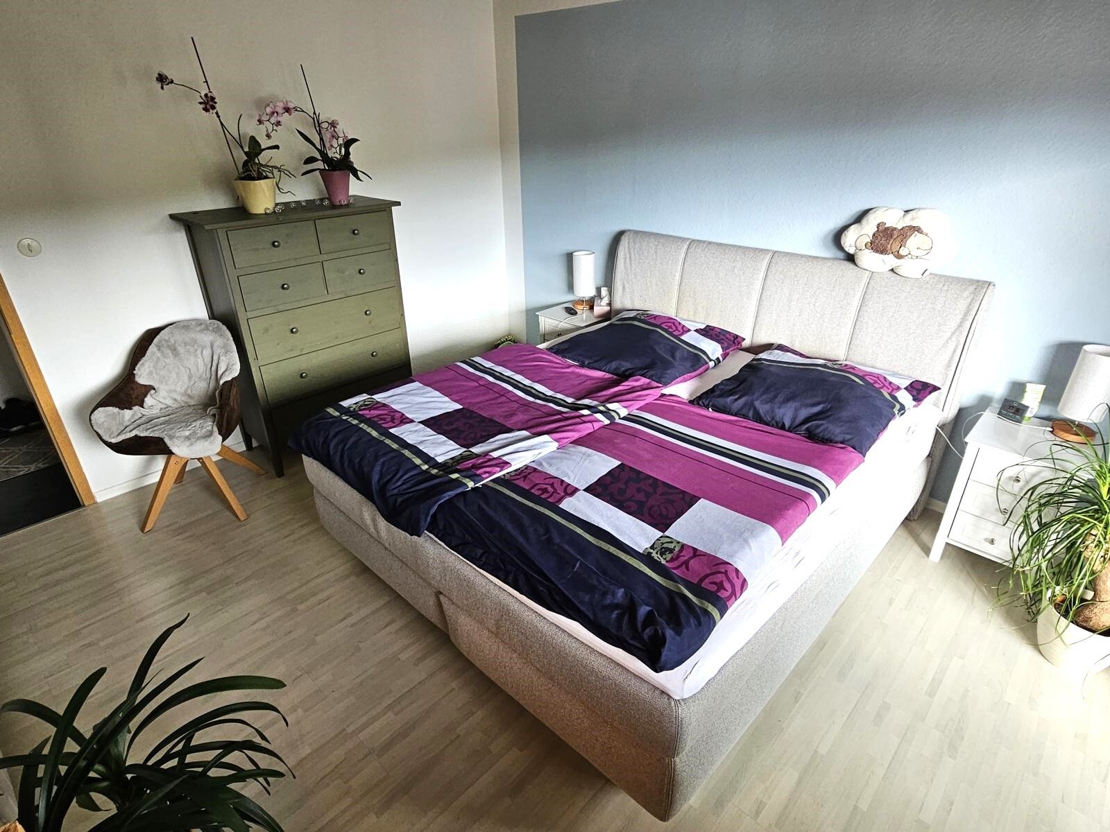 VERKAUFT - Viel Raum für Ihre Ideen – Großes Wohnhaus mit Doppelgarage & reichlich Garten