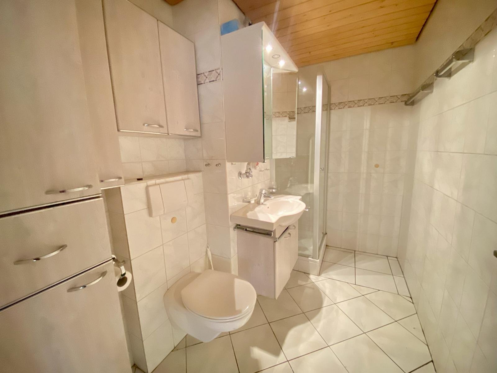 VERKAUFT - Altersgerechte 3-Zimmer-Wohnung mit großem Balkon inkl. TG-Stellplatz & Fahrstuhl im Haus