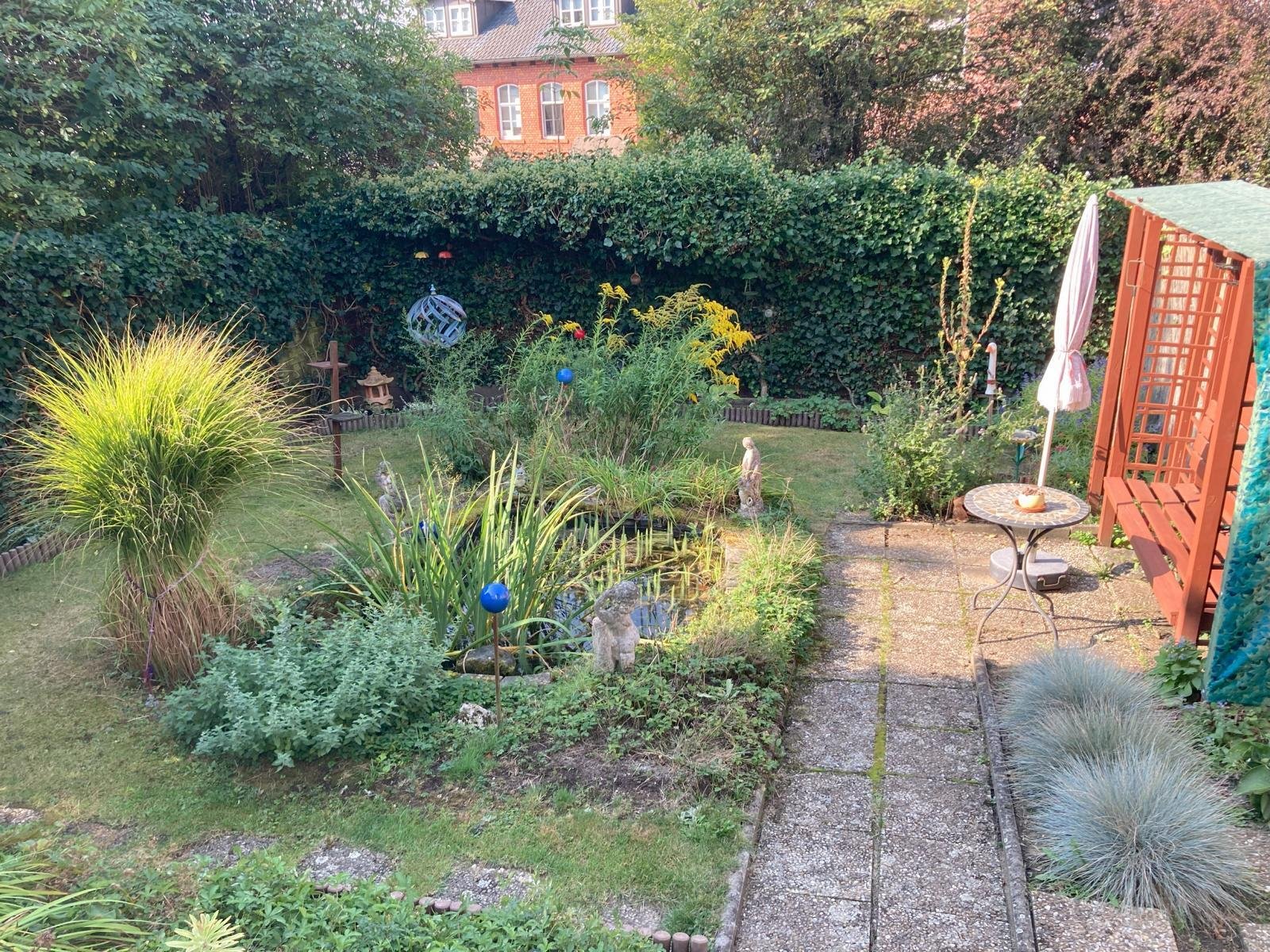 VERKAUFT - Klein, aber mein! Eigenheim für kleines Geld! Mit Garage, Nebengebäude und Garten!