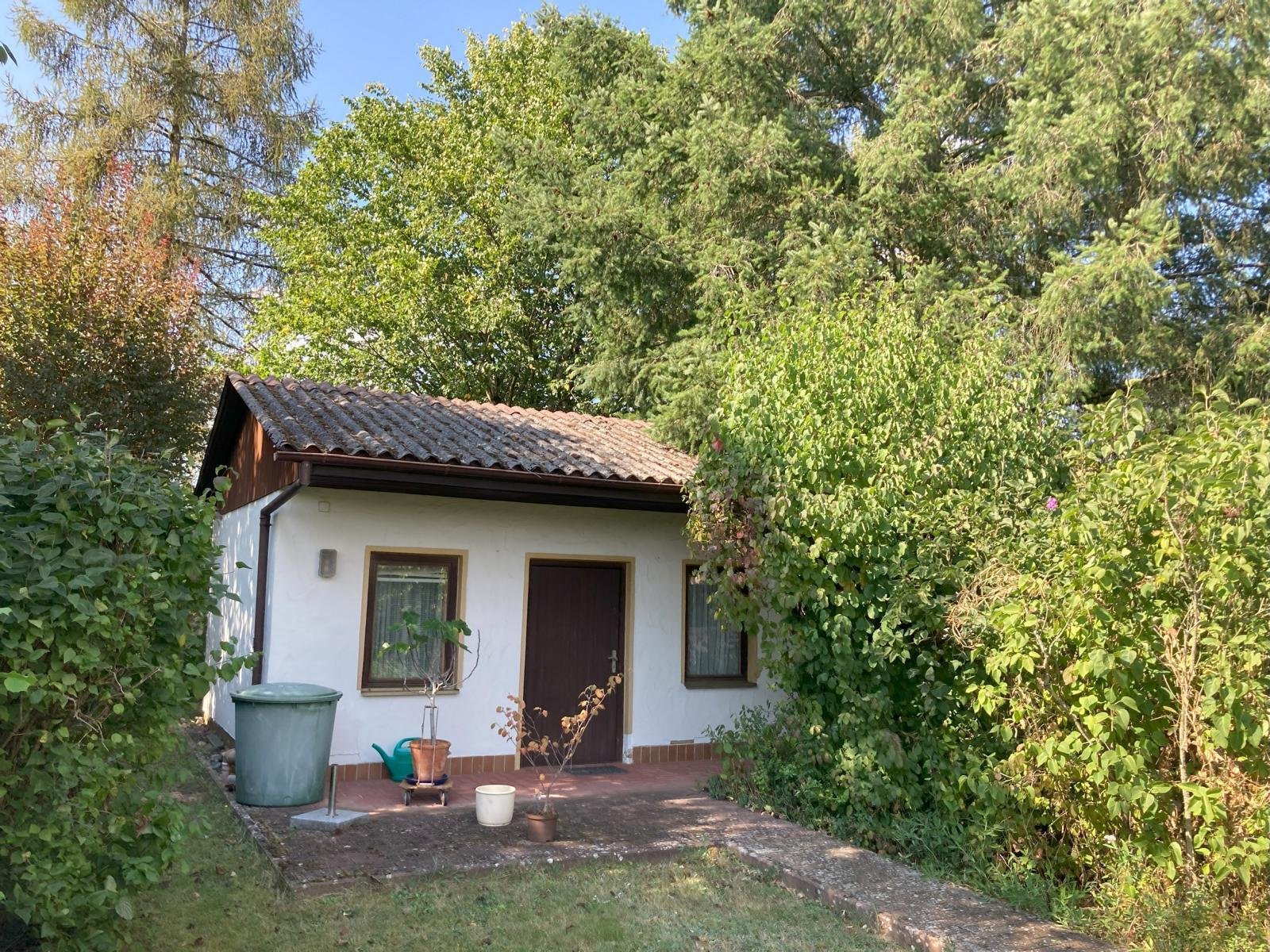 VERKAUFT - Einfamilienhaus mit Terrasse, 2 Balkonen, massivem Gartenhaus und tollem Garten!