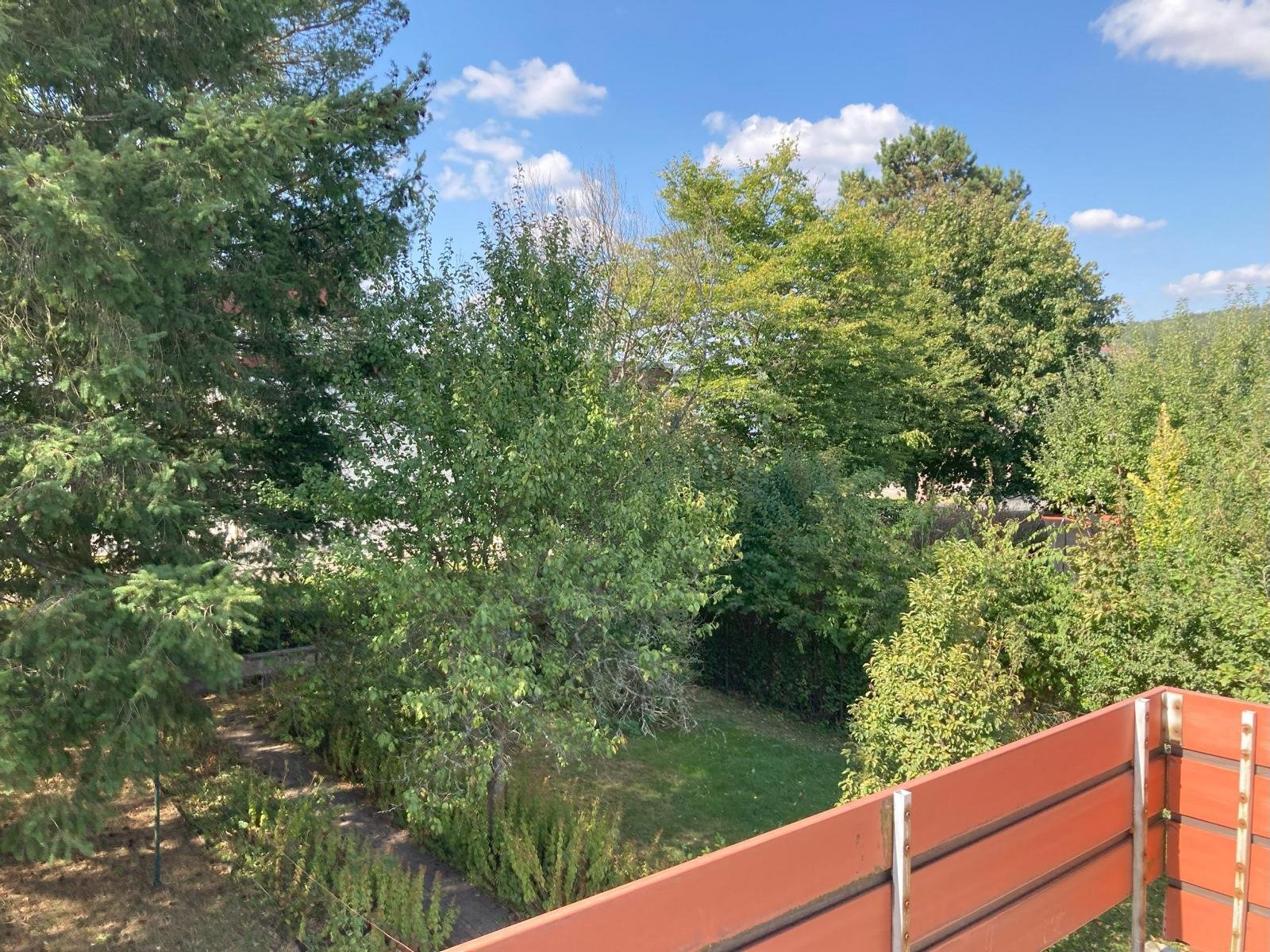 VERKAUFT - Einfamilienhaus mit Terrasse, 2 Balkonen, massivem Gartenhaus und tollem Garten!