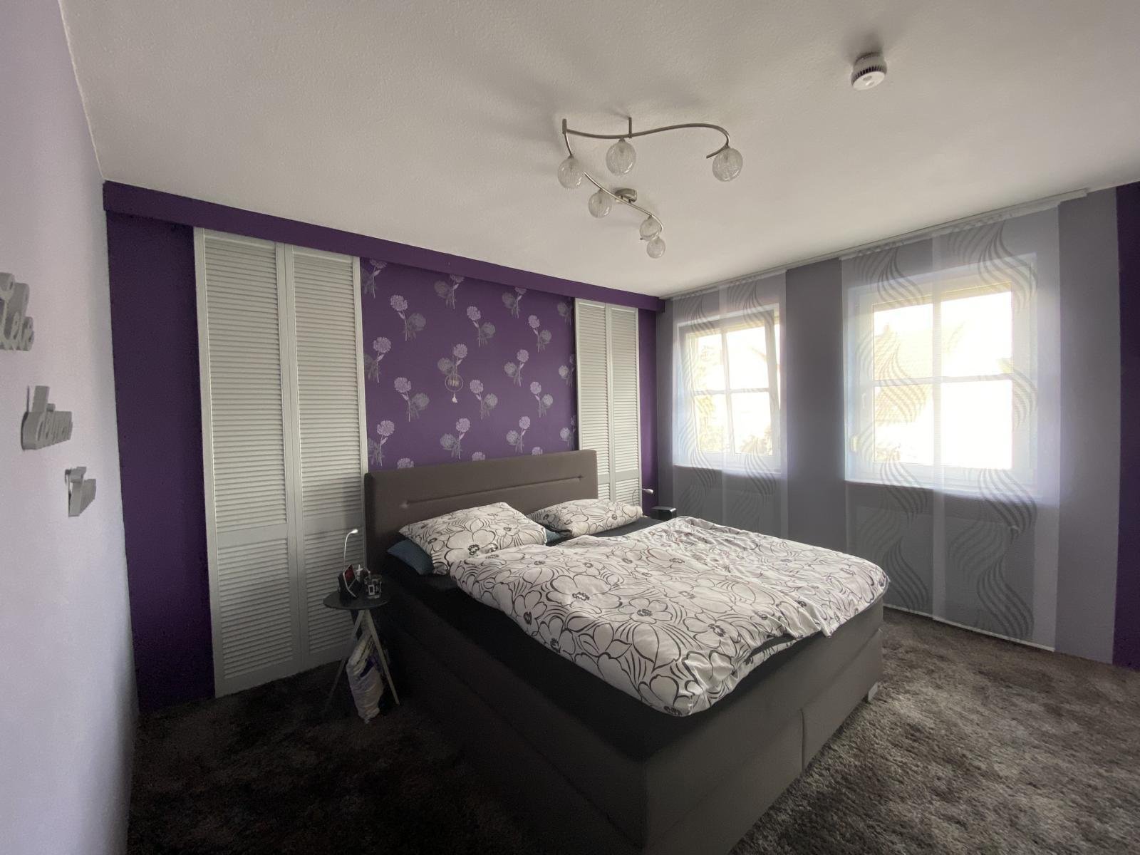 Höchster Wohnkomfort für die ganze Familie - großzügiges Zweifamilienhaus in Mitwitz!