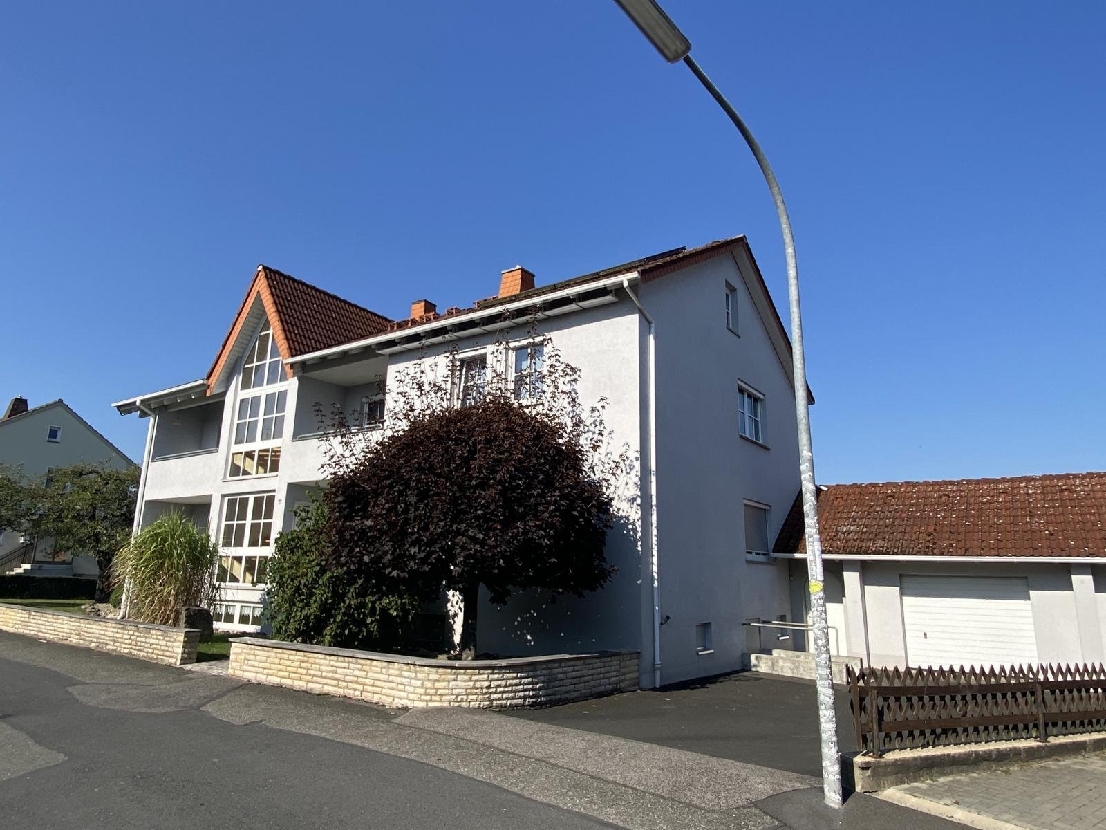 Höchster Wohnkomfort für die ganze Familie - großzügiges Zweifamilienhaus in Mitwitz!