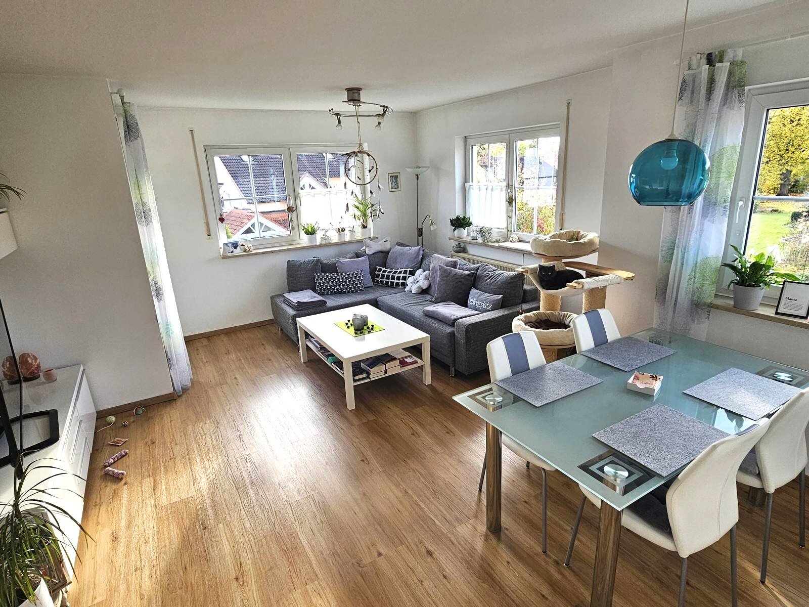 VERKAUFT-Äußerst gepflegte Eigentumswohnung mit Garage in der Kurstadt! 