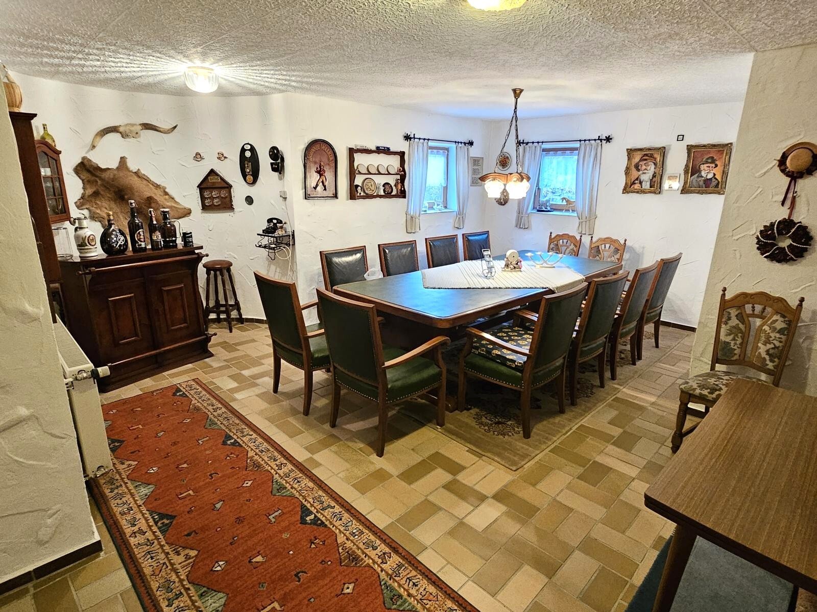 VERKAUFT - Gepflegtes Einfamilienhaus auf 1.212 m² zauberhaft angelegtem Garten mit Doppelgarage