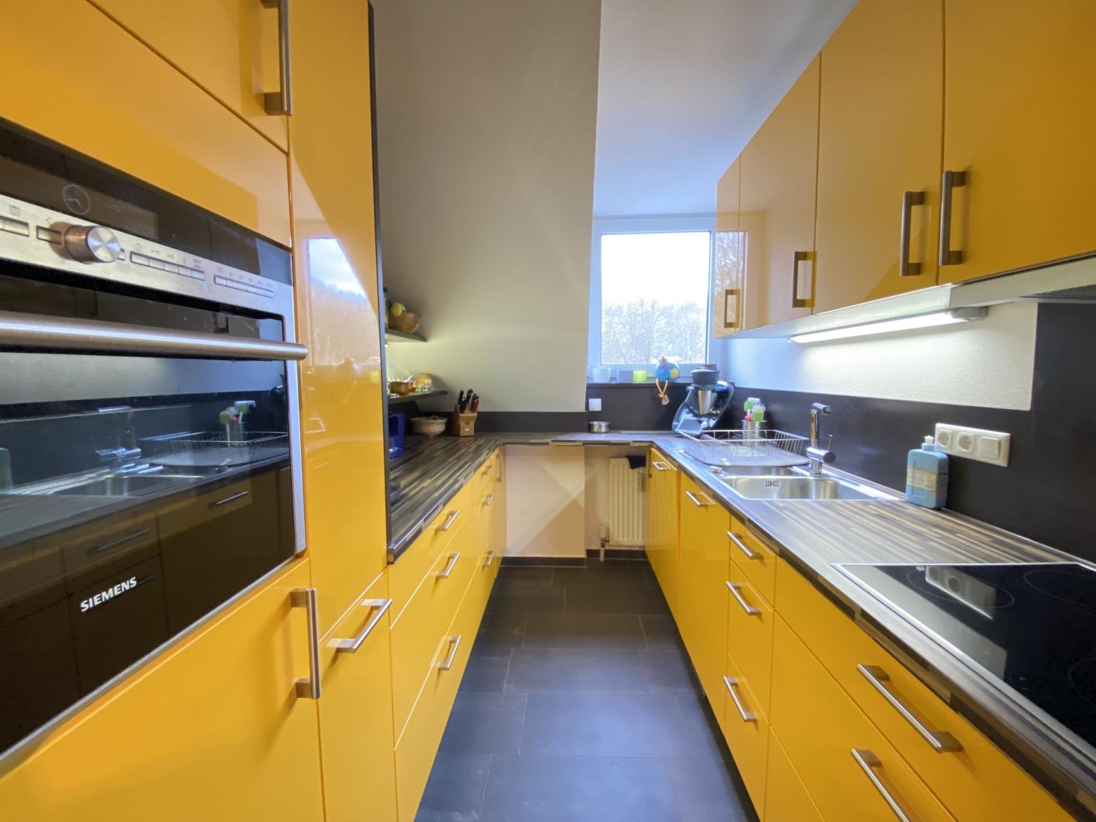 Modernisiert und sofort bezugsfähig - Eigentumswohnung mit Garage in Creidlitz