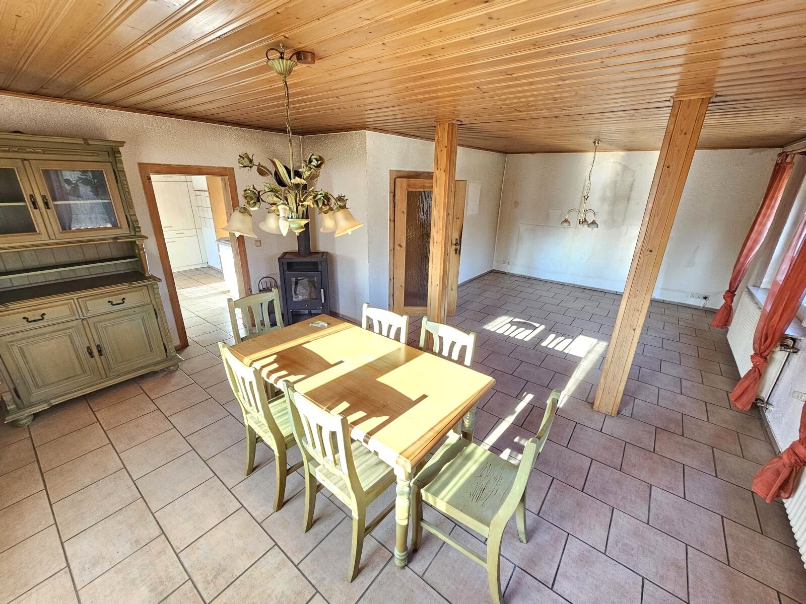 VERKAUFT-Handwerkerhaus auf schönem Grundstück in Lautertal!