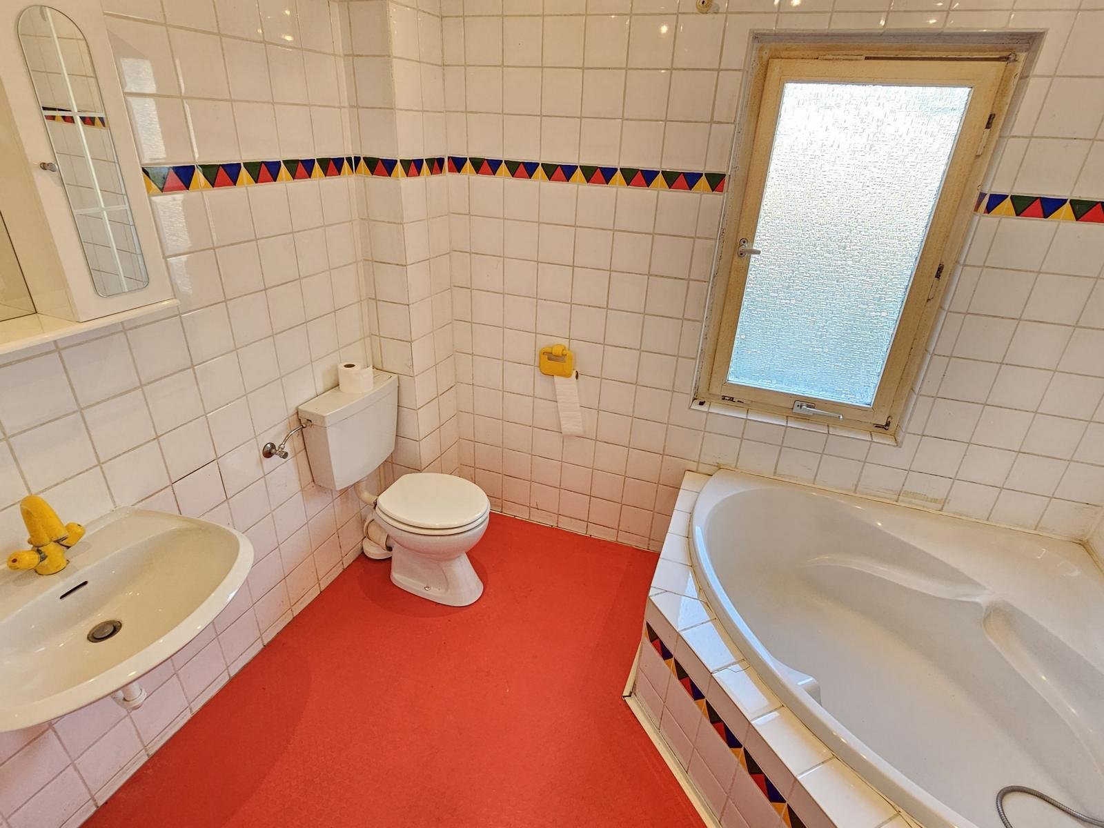 VERKAUFT-Handwerkerhaus auf schönem Grundstück in Lautertal!