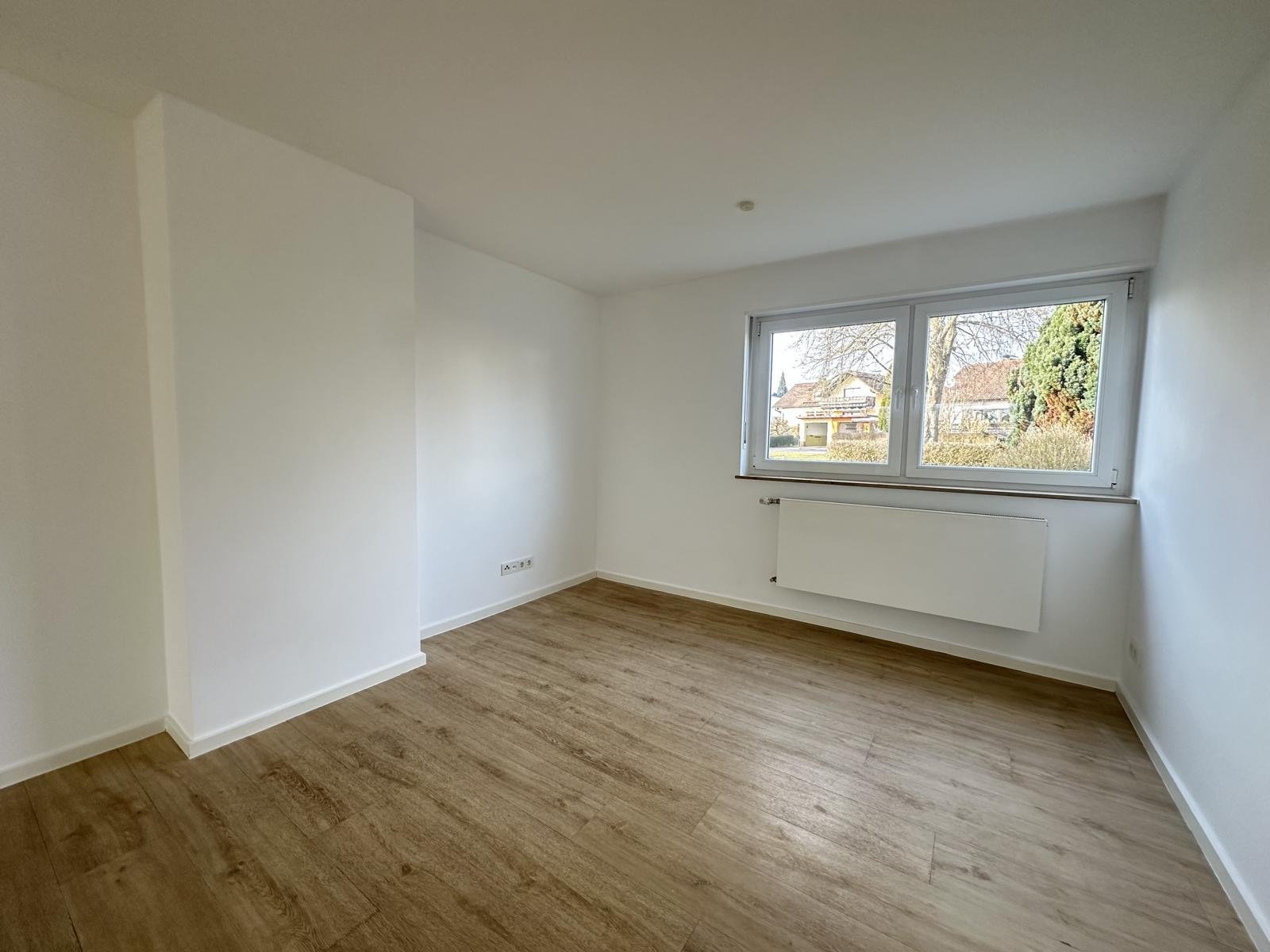 VERKAUFT-Modern, klein & fein - bezugsfreie DHH in guter Stadtlage!