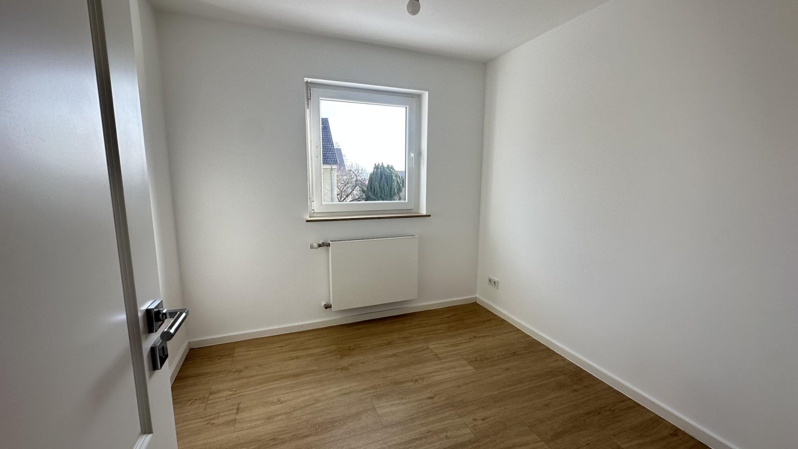 VERKAUFT-Modern, klein & fein - bezugsfreie DHH in guter Stadtlage!