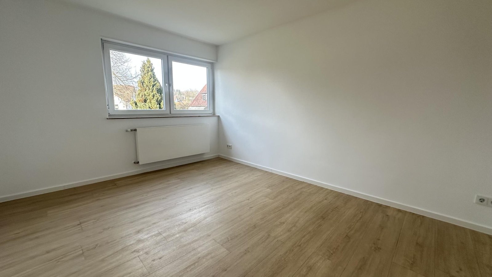 VERKAUFT-Modern, klein & fein - bezugsfreie DHH in guter Stadtlage!